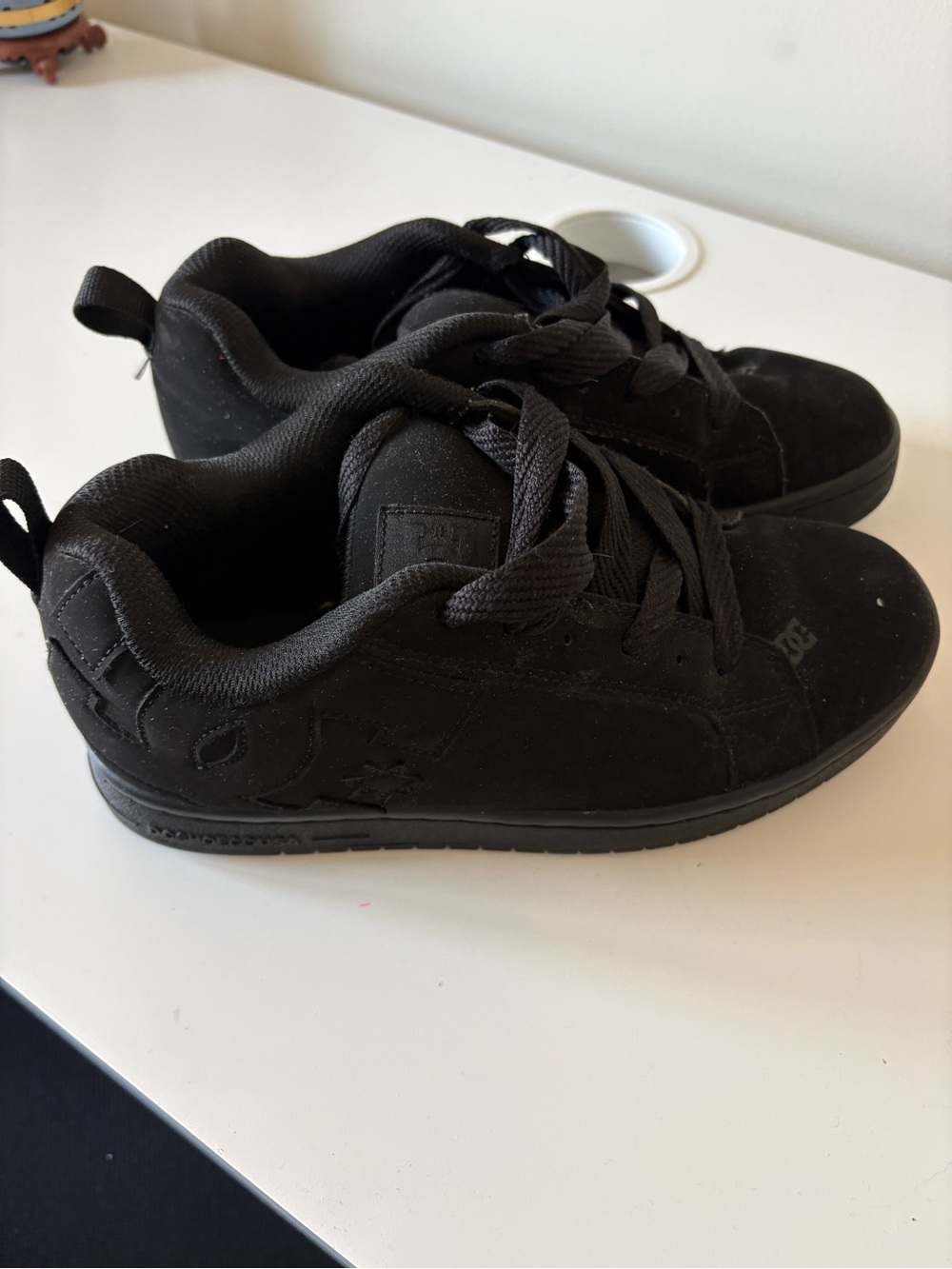 DC Men’s Court Graffik Black Sneakers